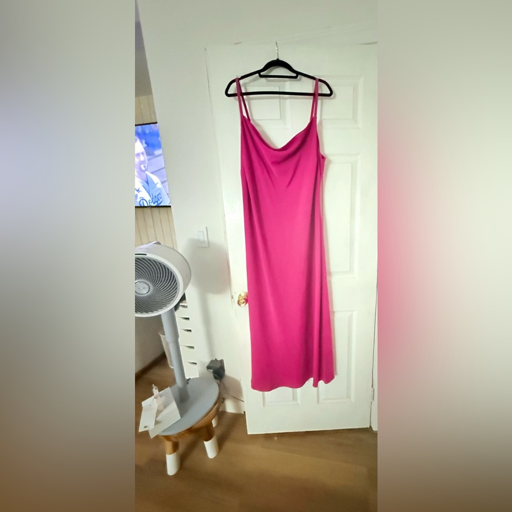 City Chic Pink Midi Dress for Cocktail PLUS SIZE - Picture 3 of 4